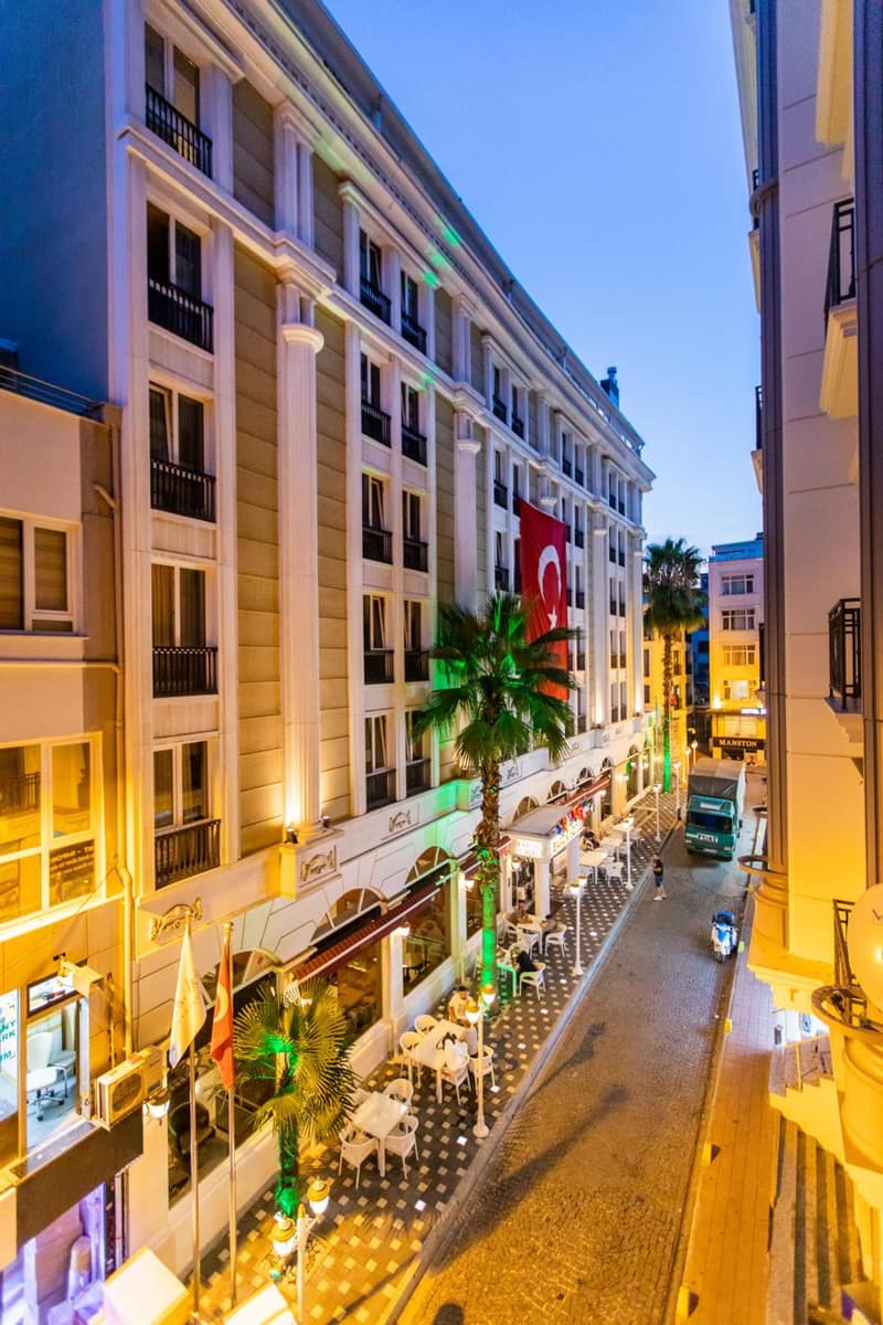 Baron Hotel & Spa — building