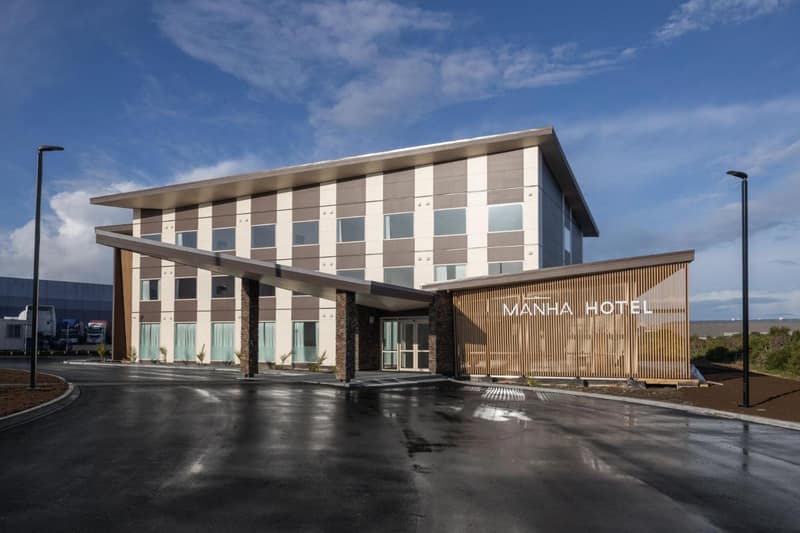 Manha Hotel Auckland Airport — building