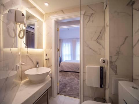 The Moon Boutique Hotel — photo 4