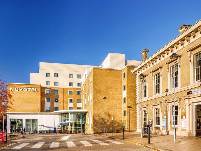Novotel London Greenwich — building