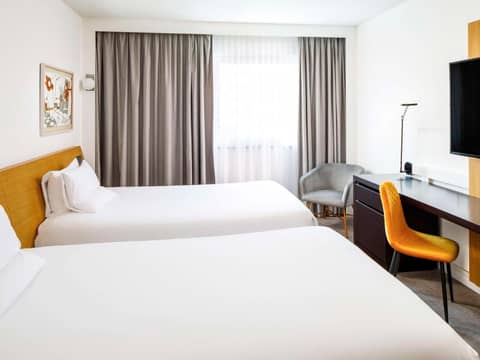 Novotel London Greenwich — hotel room