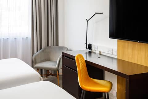 Novotel London Greenwich — hotel room