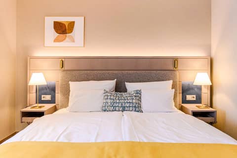 Hotel Europa — bedroom
