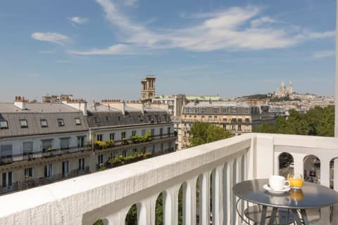 Libertel Gare Du Nord Suede — balance & terrace