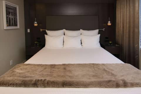 The Benson Portland, Curio Collection by Hilton — photo 2