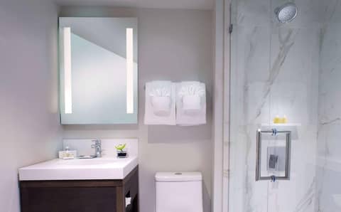 The Benson Portland, Curio Collection by Hilton — photo 4
