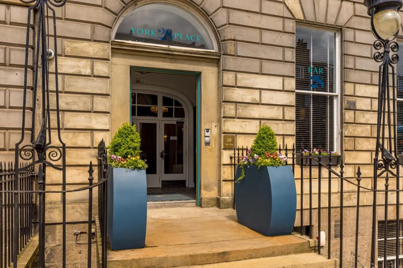 28 York Place Hotel — building