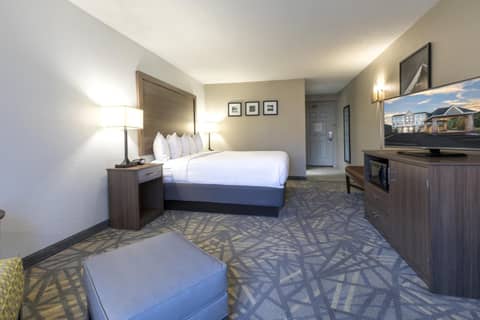 La Quinta Inn & Suites by Wyndham Downtown Asheville — photo 2