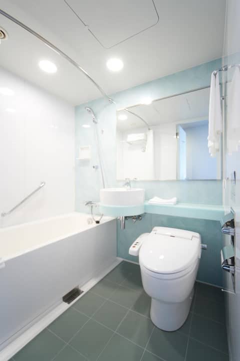 Hotel Resol Trinity Sapporo — bathroom