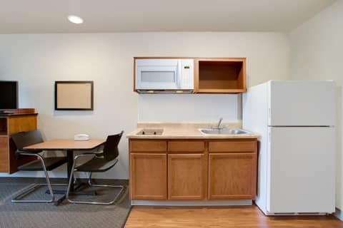 WoodSpring Suites Columbus North I-270 — photo 7