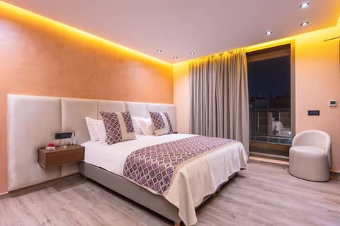 Swiss Continental Hôtel — hotel room