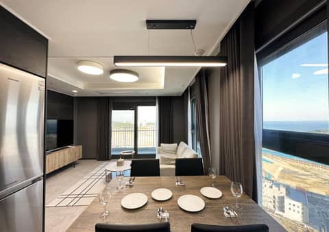 Y COLLECTION by UH FLAT OSIRIA — photo 8
