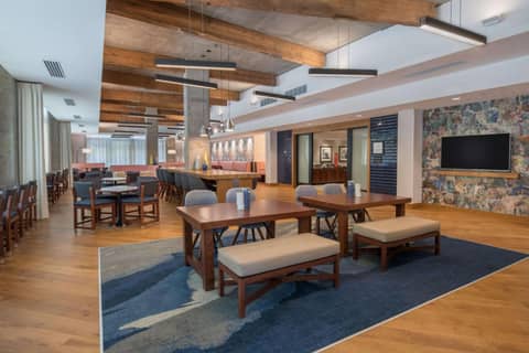 Hampton Inn And Suites By Hilton Portland-Pearl District — photo 3