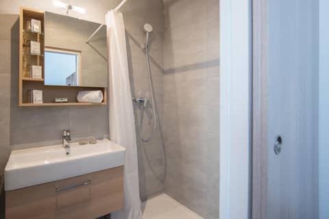 Hotel Saint Gothard — bathroom
