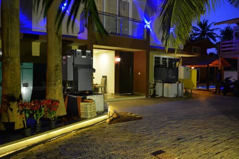 Orabella Villas & Suites — parking