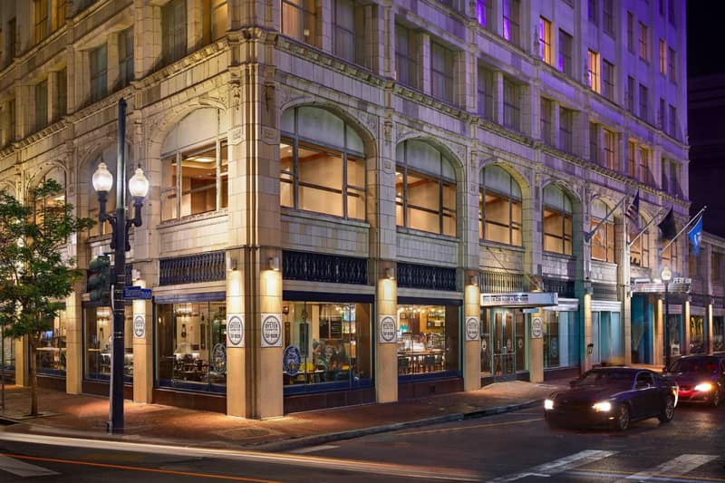 Renaissance New Orleans Pere Marquette French Quarter Area Hotel — building