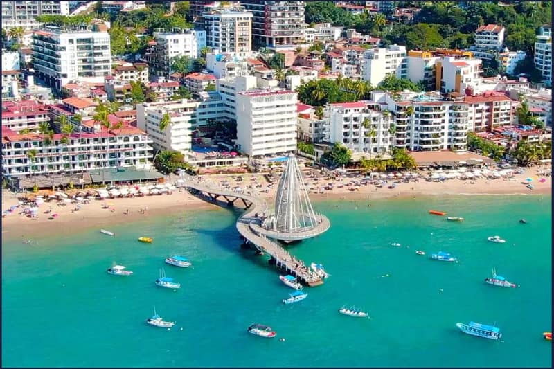 Delfin Beachfront Resort - Downtown Puerto Vallarta Optional All-Inclusive — building