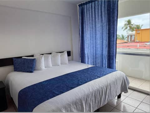 Delfin Beachfront Resort - Downtown Puerto Vallarta Optional All-Inclusive — photo 2
