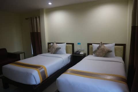 Anyavee Chom By The Sea — hotel room