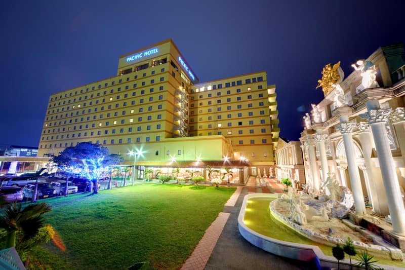 Pacific Hotel Okinawa — building