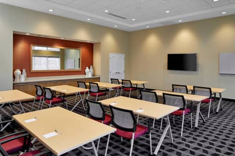 TownePlace Suites by Marriott Columbus North - OSU — photo 2