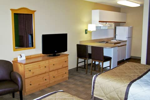 Beachwood Extended Suites — photo 9