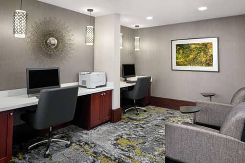 DoubleTree Suites by Hilton Charlotte/SouthPark — photo 4