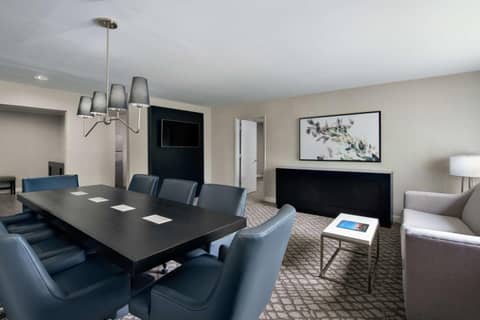 DoubleTree Suites by Hilton Charlotte/SouthPark — photo 5
