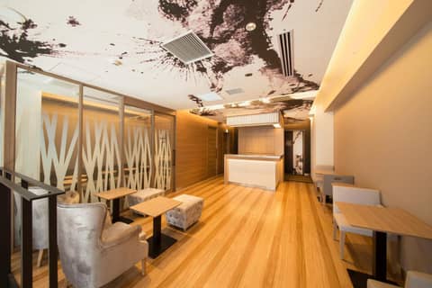 HOTEL Cargo Shinsaibashi — lounge