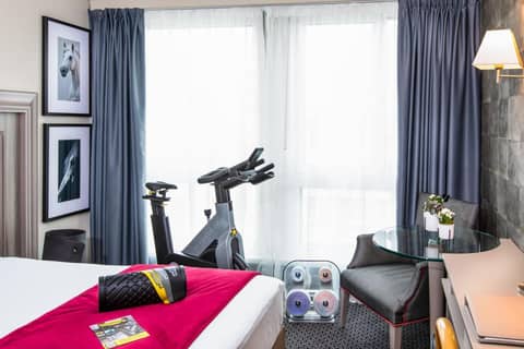 Drake Longchamp — hotel room