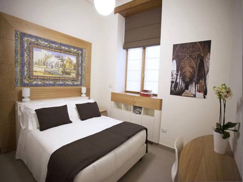 Napolart — bedroom