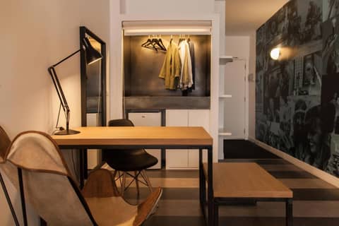 Sixties Ramblas — hotel room