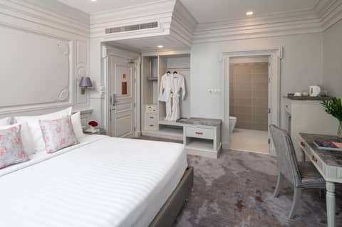 Kingston Suites Bangkok Sukhumvit 15 by Kingston Hotels — hotel room