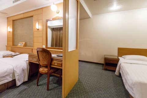 Champion Hotel — photo 6