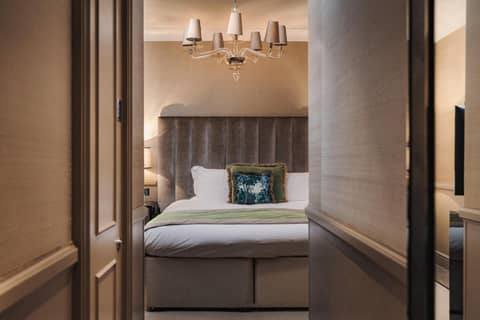 Althoff St James's Hotel & Club London — hotel room