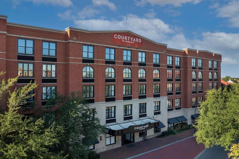 Courtyard by Marriott Savannah Downtown - Historic District — building