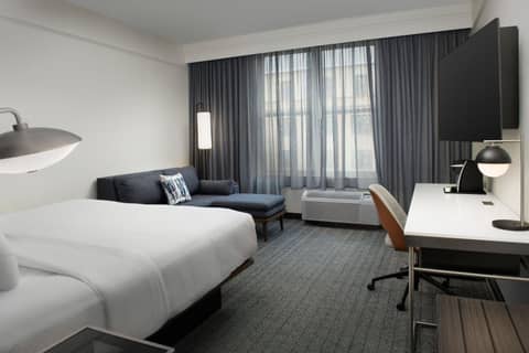 Courtyard by Marriott Savannah Downtown - Historic District — photo 5
