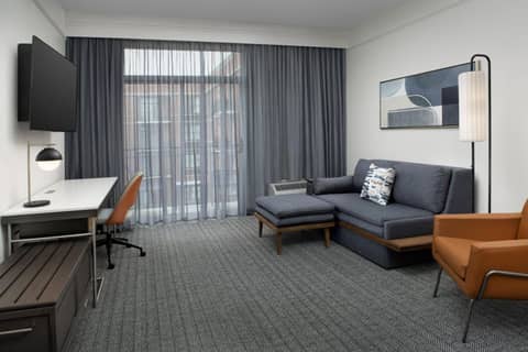 Courtyard by Marriott Savannah Downtown - Historic District — photo 7