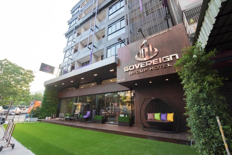 Sovereign Group Hotel at Pratunam — building