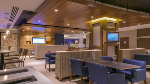 Holiday Inn Express & Suites Miami Airport East by IHG — photo 9