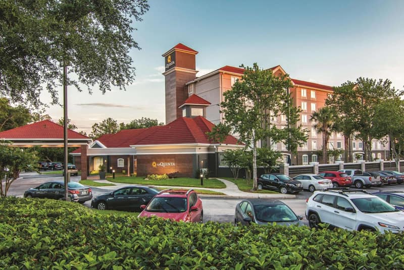 La Quinta by Wyndham Orlando UCF — building