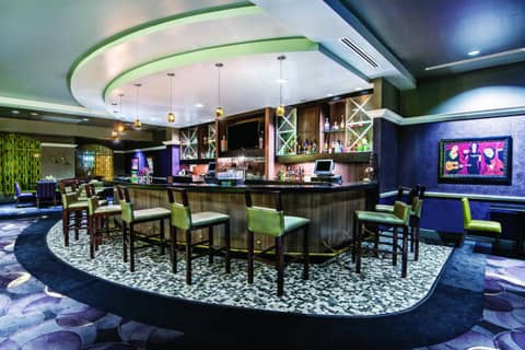 La Quinta Inn & Suites by Wyndham San Antonio Riverwalk — photo 9