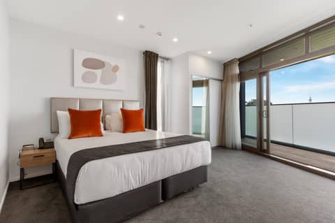 Ramada by Wyndham Newmarket Auckland — photo 9