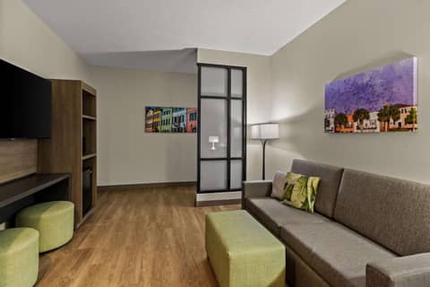 Comfort Suites Charleston West Ashley — photo 4