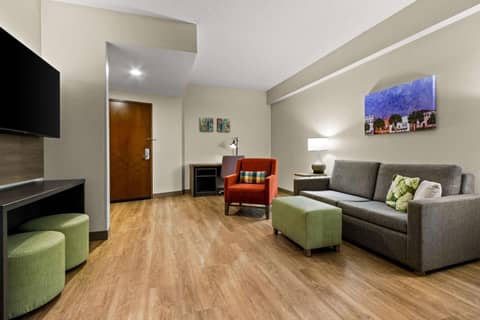 Comfort Suites Charleston West Ashley — photo 8