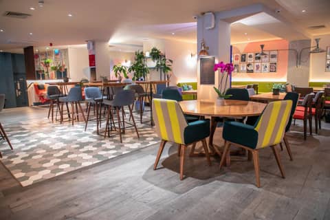 The Corner London City — dining