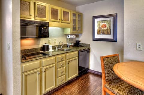 Hampton Inn & Suites Nashville-Vanderbilt-Elliston Place — photo 7