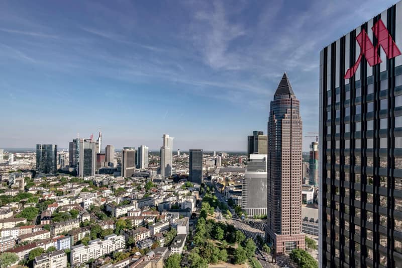 Frankfurt Marriott Hotel — building