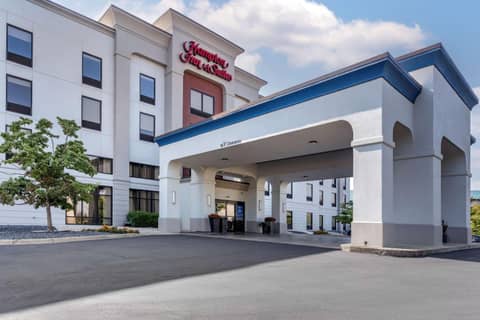 Hampton Inn & Suites Louisville East — photo 3