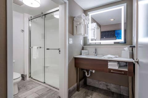 Hampton Inn & Suites Louisville East — photo 5